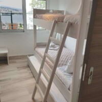 Panorama House 7 Panorama House – κουκέτα με συρόμενο έξτρα κρεβάτι και παράθυρο με θέα θάλασσα & Καβάλα