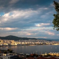 Aegean View Villa 18 Aegean View Villa – Μπαλκόνι με πανοραμική θέα πόλης και κόλπου στο φως της ημέρας