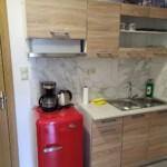 Castle View Deluxe 9 Castle View Deluxe Καβάλα – πάγκος κουζίνας με καφετιέρα και βραστήρα