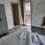 Castle View Premium 4 Κομοδίνο και φωτισμός στο υπνοδωμάτιο, Castle View Premium