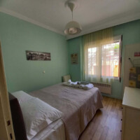 Harmony Apartment 3 Φωτεινό υπνοδωμάτιο με διπλό κρεβάτι στο Harmony Apartment, Καλαμίτσα Καβάλας.